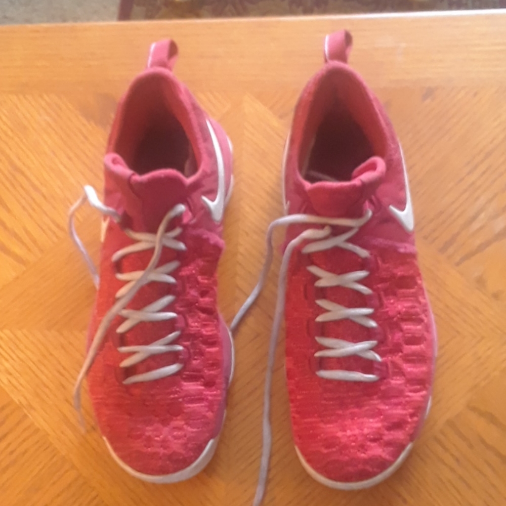 Men's Nike KD's 9 Flyknit Basketball Shoes